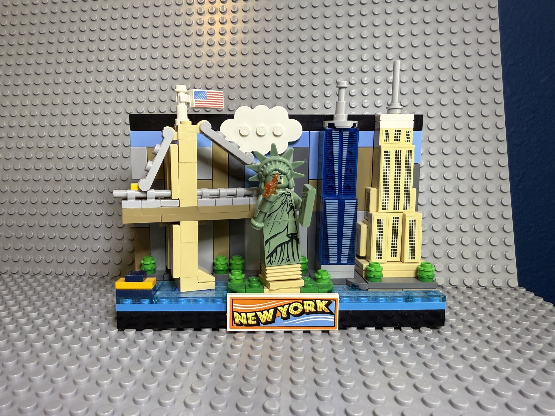 LEGO New York Postcard 40519