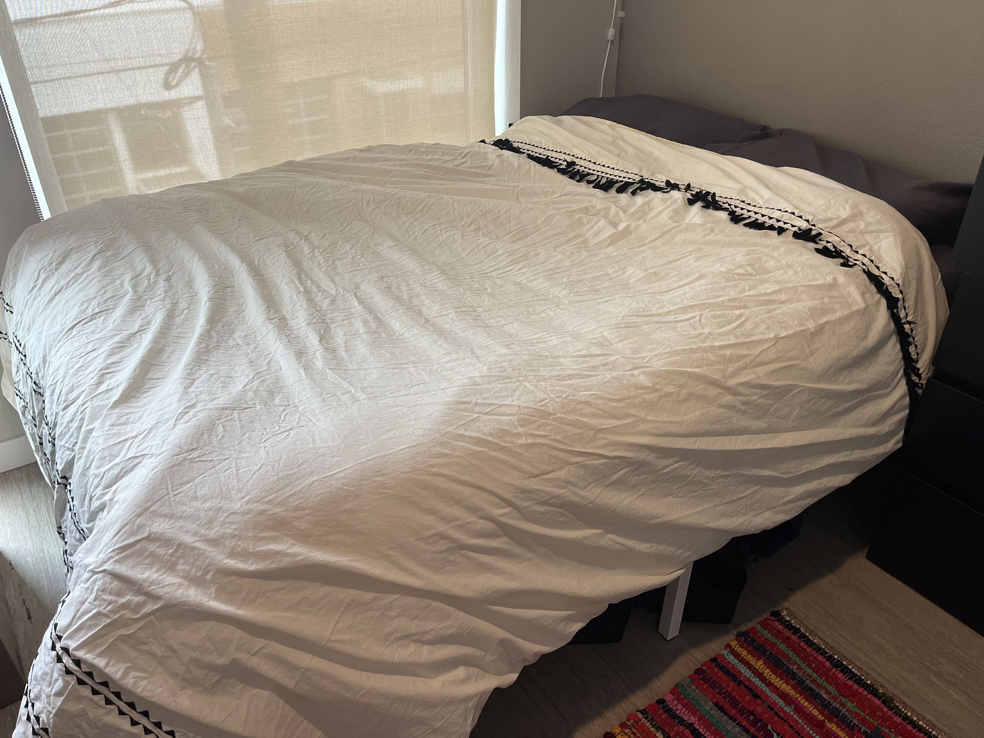 WILL ACCEPT BEST OFFER Full sized bed set (bed frame, mattress, comforter)