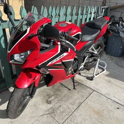 Cbr300R