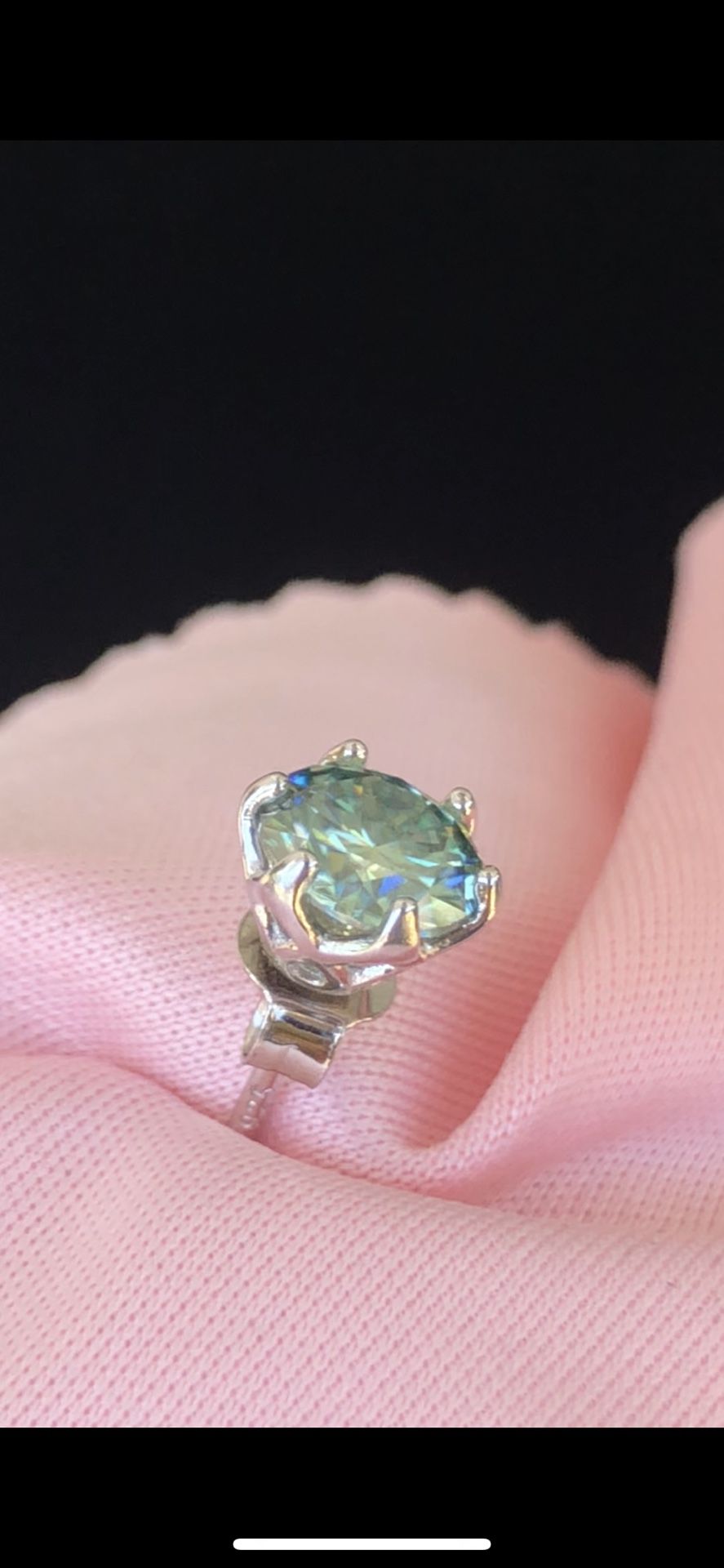 Moissanite VVS1 925 Silver Earrings Green 💎