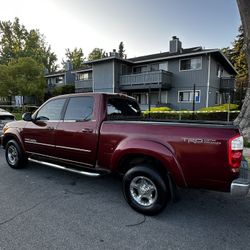 TOYOTA TUNDRA DOUBLE CAB SR5