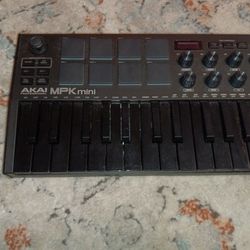 Akai MPK Mini Keyboard 