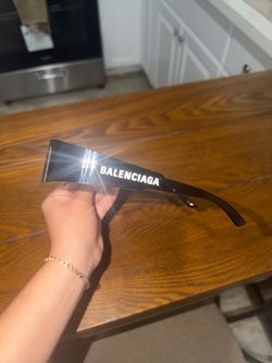 Authentic Balenciaga Mono Cat Sunglasses – Black Shield