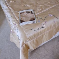 Elegant Twin Bed Cover...66x86"--Satin&Pearls 