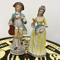 Vintage Porcelain Figurine Set Colonial Victorian Man Woman Courting Couple