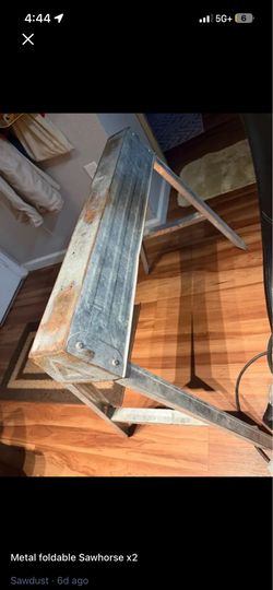 Metal foldable sawhorses x2