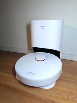 Dreame D10 Plus Robot Vacuum with Auto-Empty Base Station & Cord - Vacuum Only