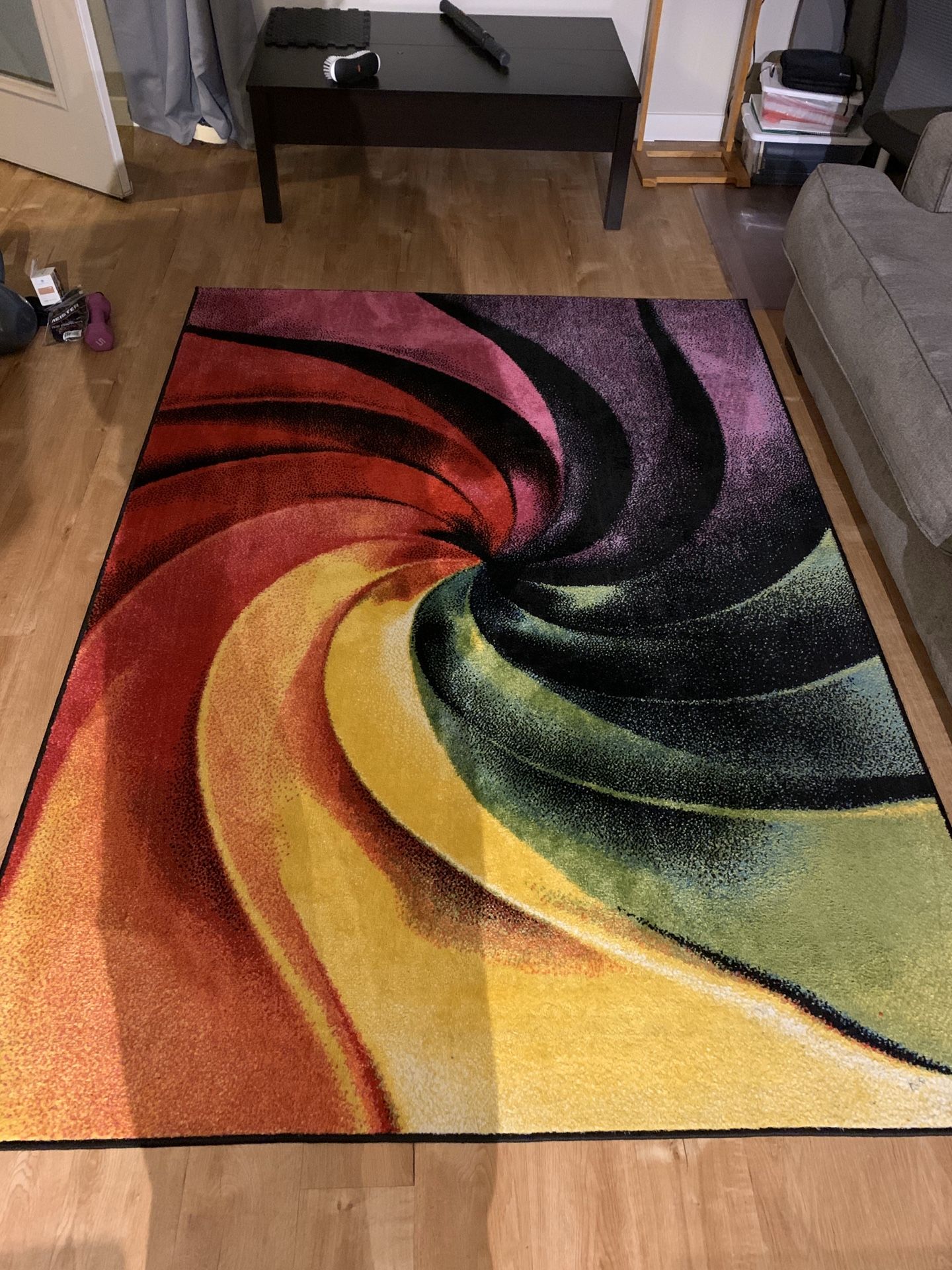 5x8 area Rug. 4 months old with a runner