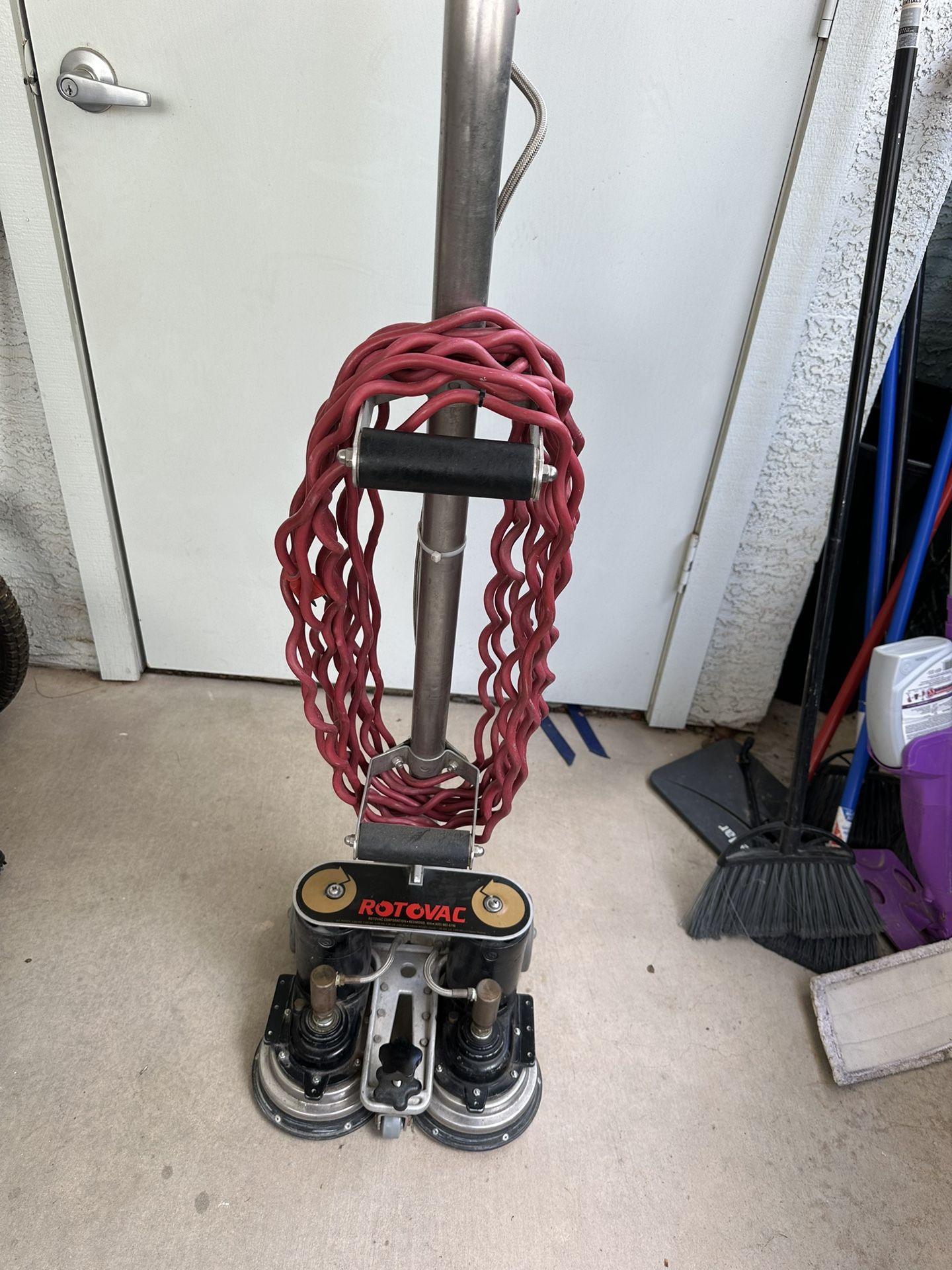 Rotovac Powerwand And Floor Scrubber