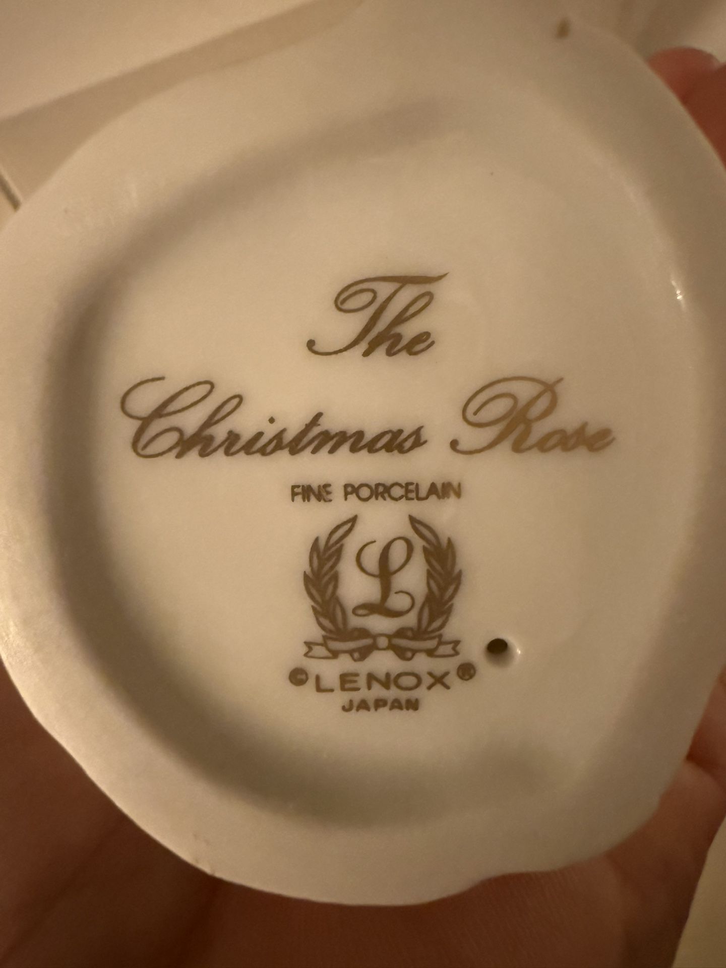 🌹 Lenox “The Christmas Rose” Fine Porcelain Figurine – With Box