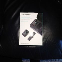 Saramonic Blink 500 ProX B4 Two-Person Digital Wireless Lavalier Microphone System with Lightning Connector (2.4 GHz)