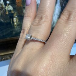 10K White Gold Natural Diamonds Engagement Wedding Ring