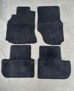 2005-2007 Infiniti G35 Coupe OEM Floor Mats