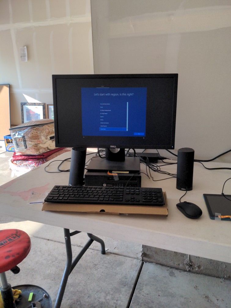 HP Elite Desktop With Accessories