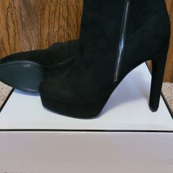 Guess Booties Size 7.5 Brand New In Original Box