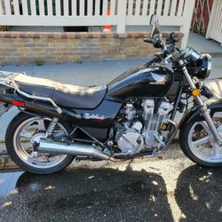 Honda Nighthawk 750cc