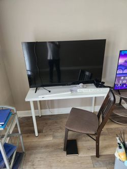 50 inch roku tv with desk