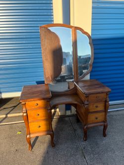 Beautiful antique looking dresser  $169
