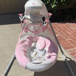 Electric Baby Swing Good  Condition 