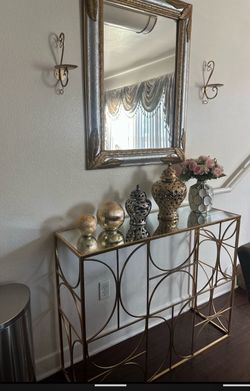Mesa de entrada no incluye nada solo la mesa 45