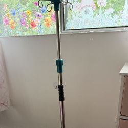 Height Adjustable Weighted Bottom Medical Pole 