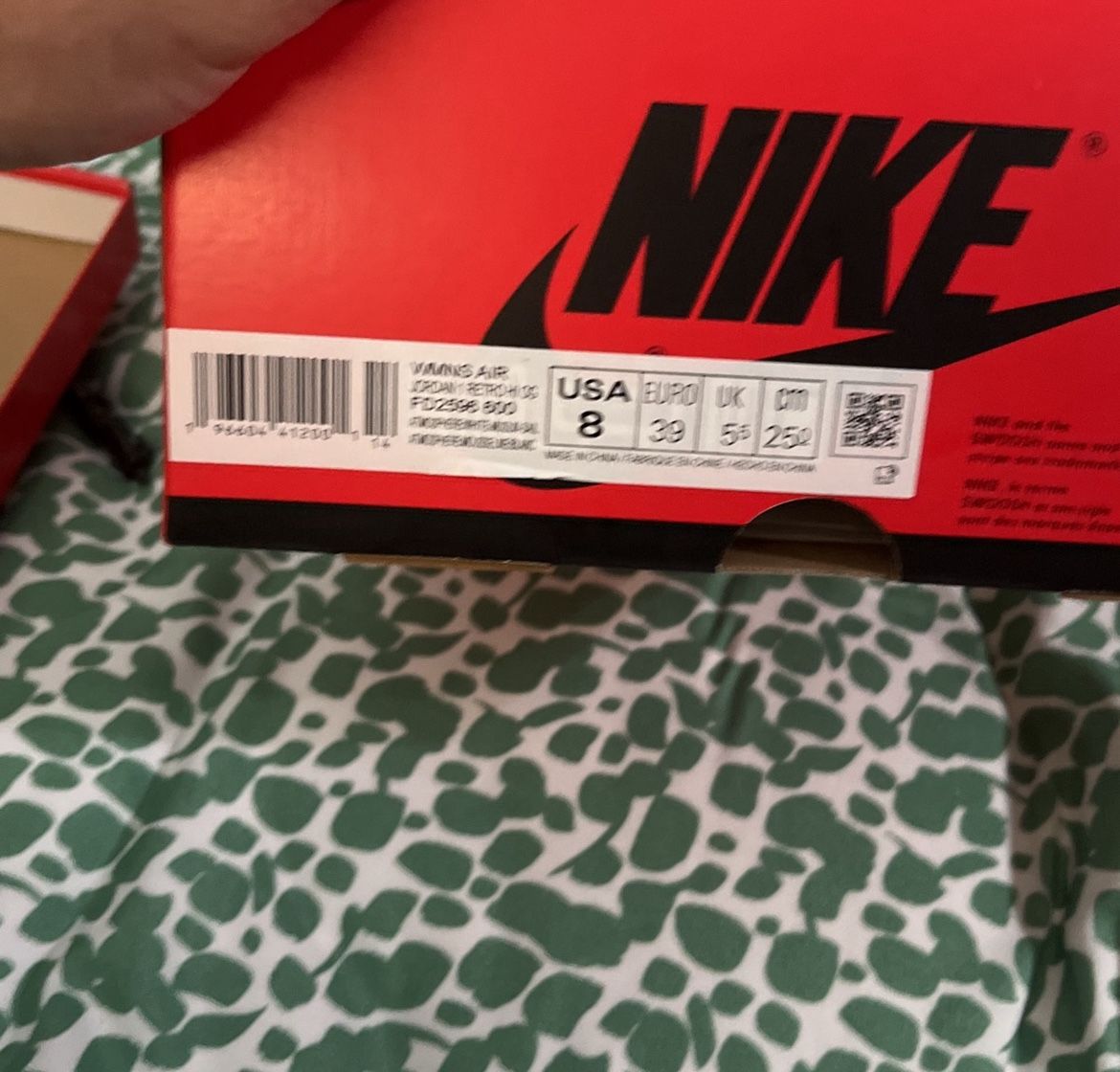 Woman Jordan Retro