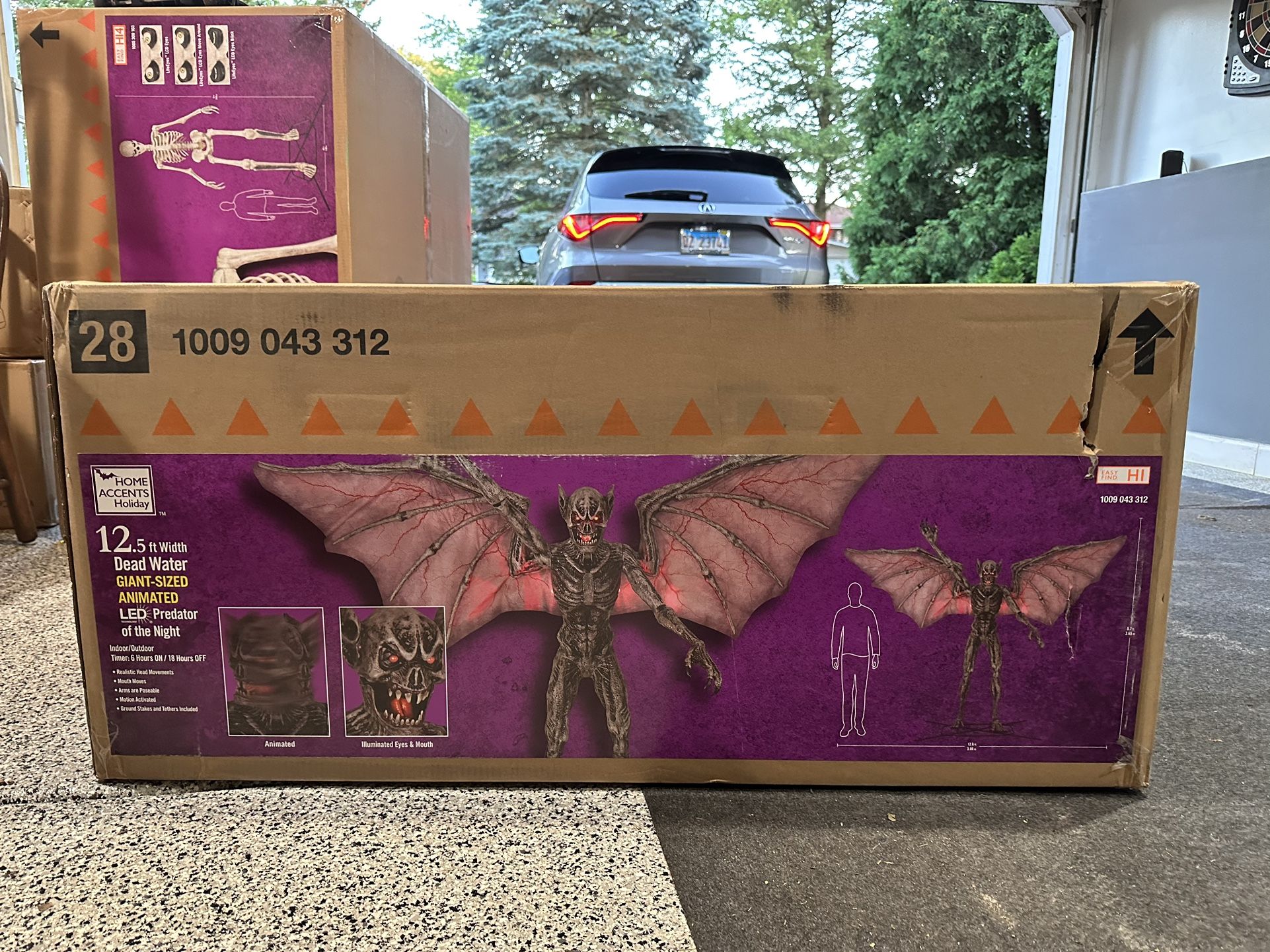 NEW 12.5FT WIDE ANIMATED PREDATOR OF THE NIGHT Halloween Prop *Home Depot