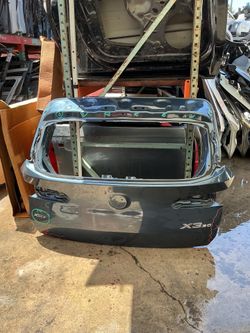 2025 - 2026 BMW x3 30 x-drive - tail gate lift gate OEM