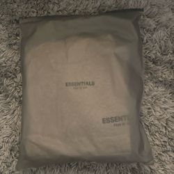 Essential Hoodie