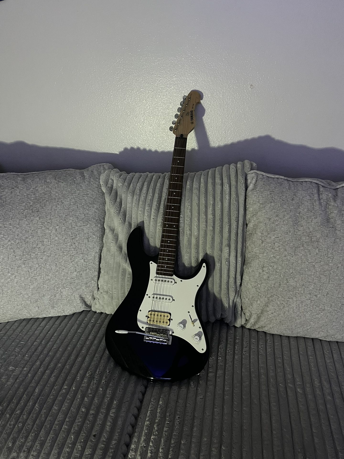 Yamaha Pacifica Electric Guitar