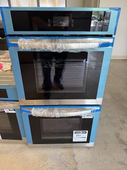 Frigidaire® 27" Stainless Steel Double Electric Wall Oven