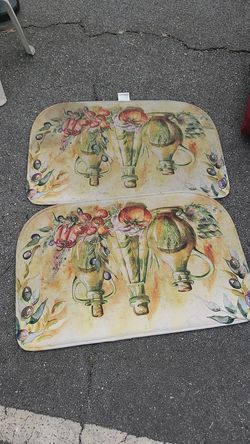 2 floor mats