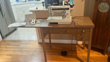 Vintage Sears Kenmore Sewing Machine Model 158.17810 With Foot Cantrol