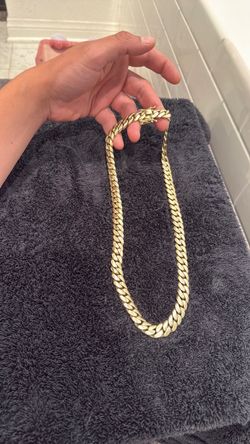 Gold over silver Cuban
