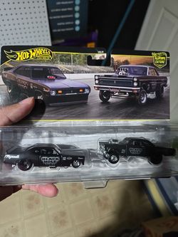 Hot Wheels Premium Car Culture Black Hole Racing 2-Pack