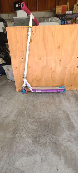 Razor scooter
