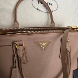 Prada Handbag Double Zipper - Excellent Condition!
