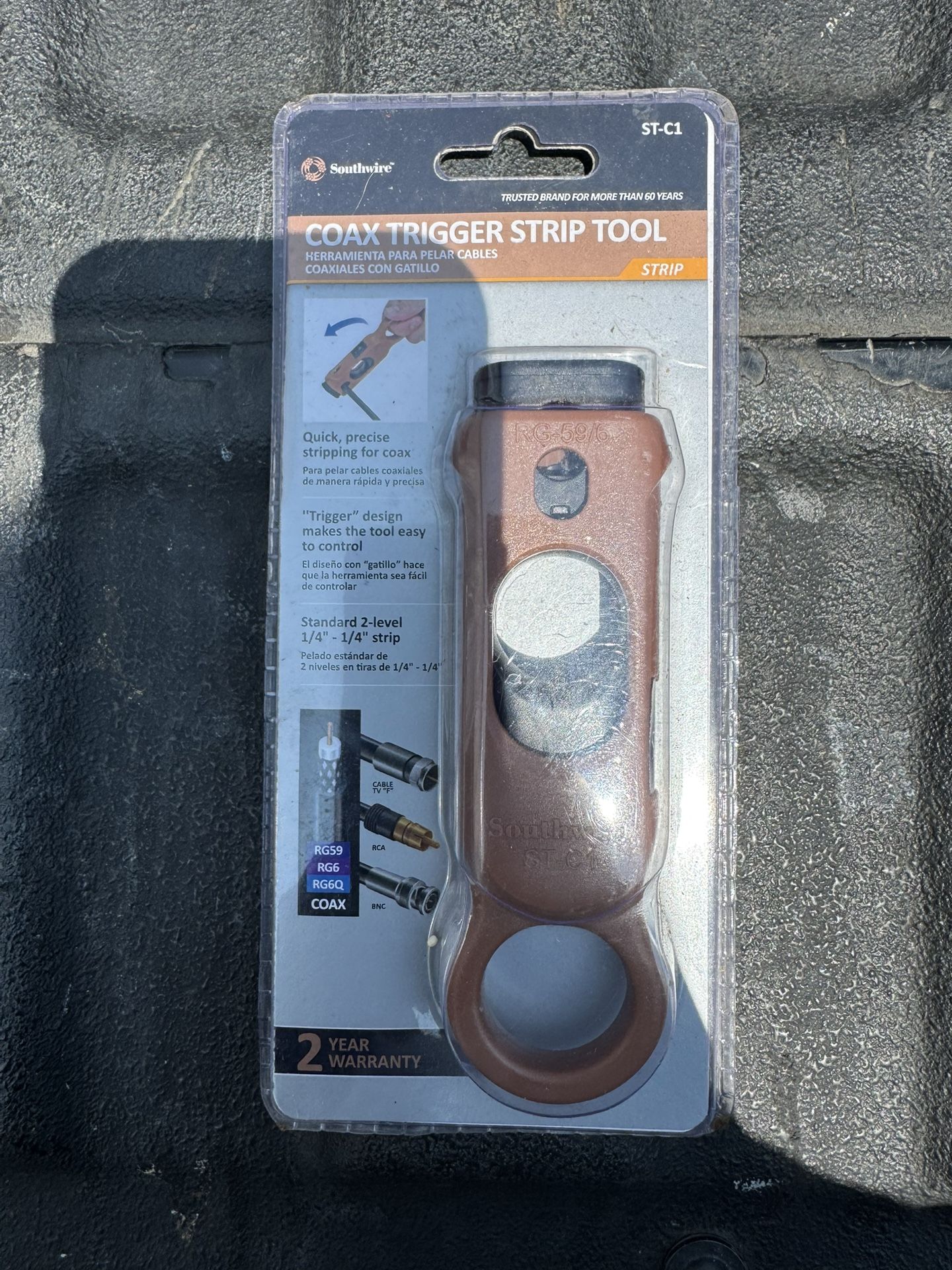 Southwire COAX TRIGGER STRIP TOOL