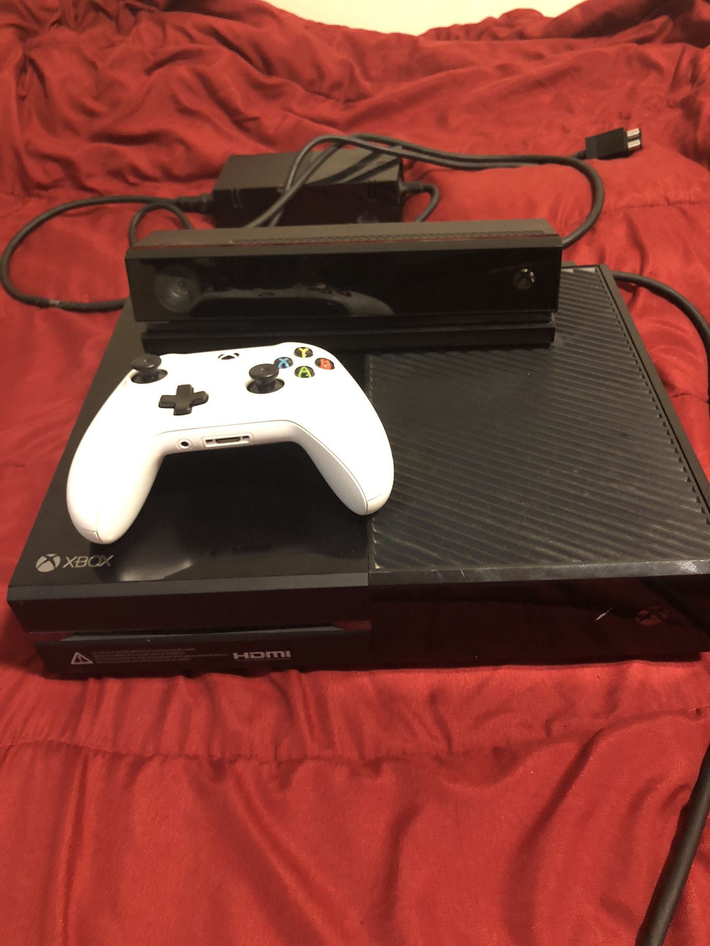 Xbox One With Kinect 