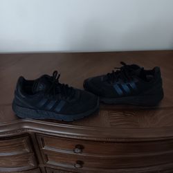 Adidas Mens Shoes Size 7 1/2