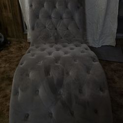 Chaise Lounge 
