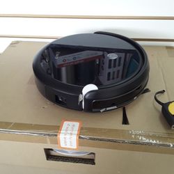 360 C50 ROBOT VACUUM AND MOP BRAND NEW. 