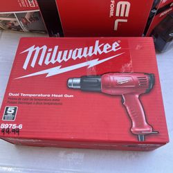 Milwaukee Dual Temperature Heat Gun 
