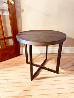 Single side table