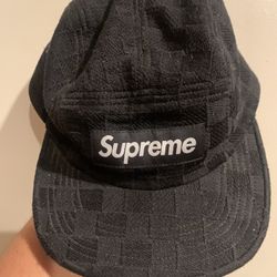Supreme Logo Hat - Black