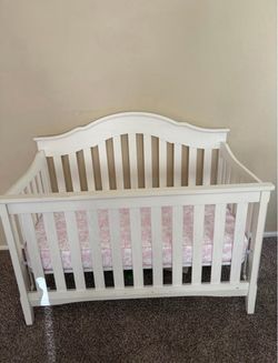 Baby crib