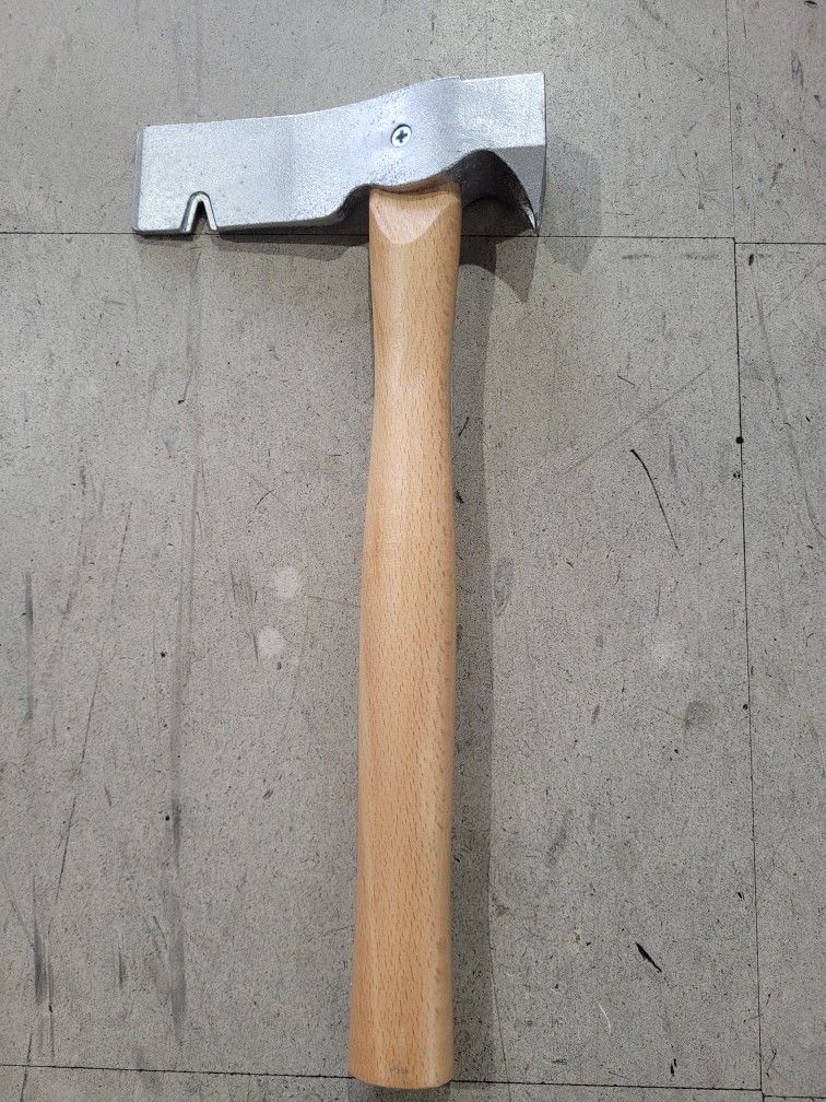 Magnetic Hatchet/ Hacha de iman para Roofing