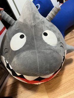 hopper shark jumping horse toy