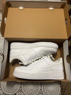 Women's Nike Air Force 1 '07 - Size 8.5