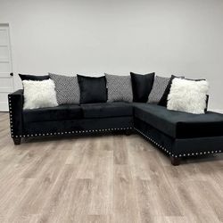 Absolutely Gorgeous Deep Chaise Sectional 